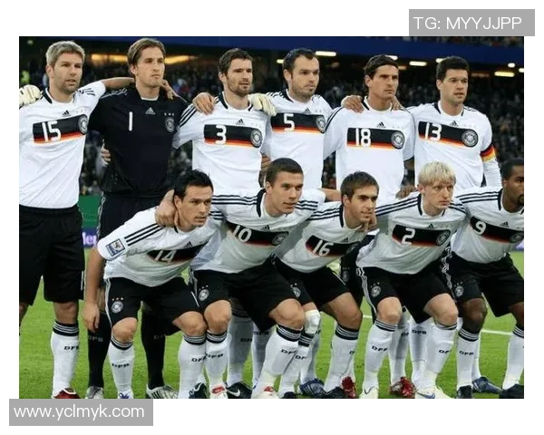 全球顶级足球队各位置球星推荐名单解析，助你了解各大豪门阵容配置